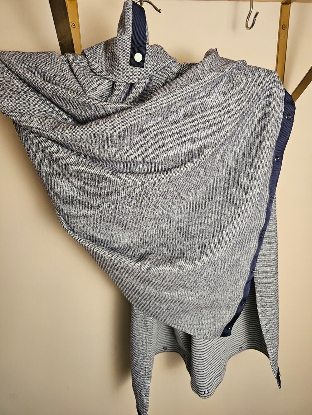 Lululemon Heathered Gray and Striped Snap Scarf